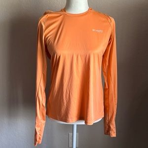 Hooded Columbia shirt | Medium